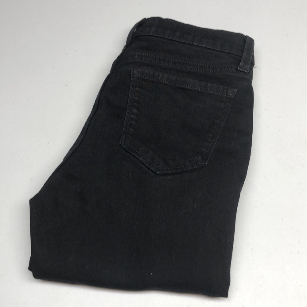 LIKE NEW BANANA REPUBLIC BLACKWASH SKINNY FIT JEANS 0/25x28 ⭐️